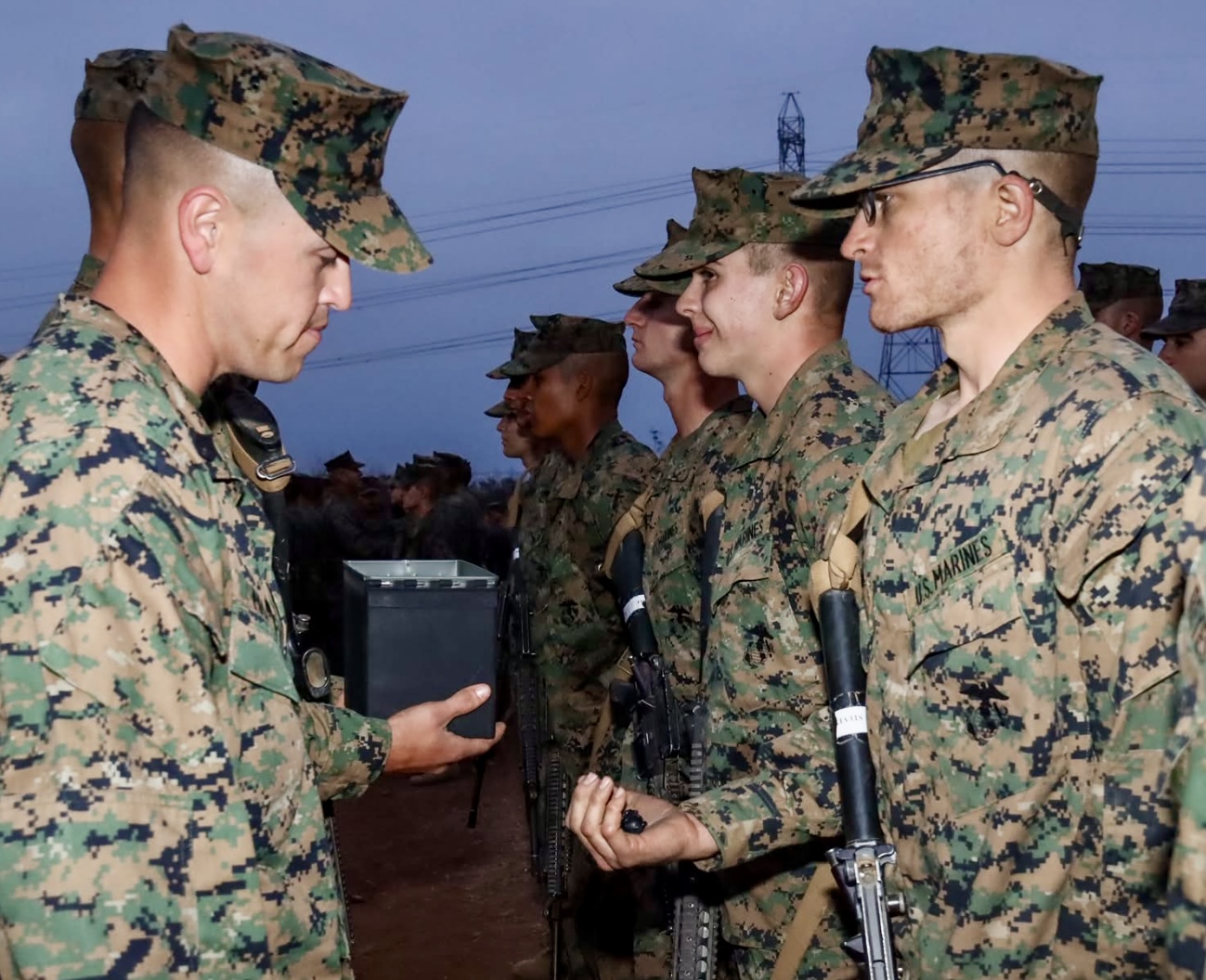 A group of soldiers in uniform
Description automatically generated