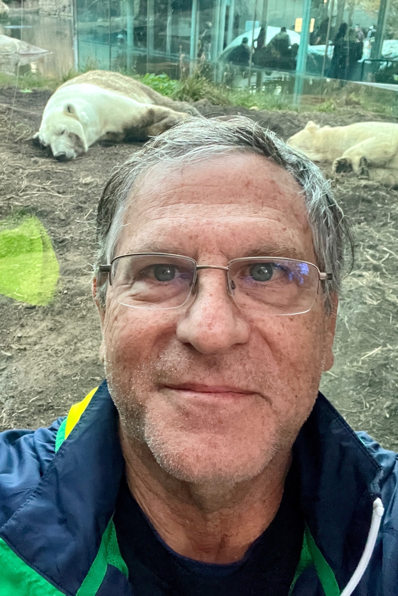 A person taking a selfie
Description automatically generated